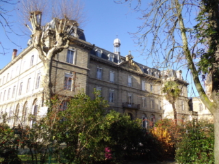 maison de retraite saint-genes
