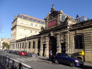 etablissement scolaire quartier saint-genes